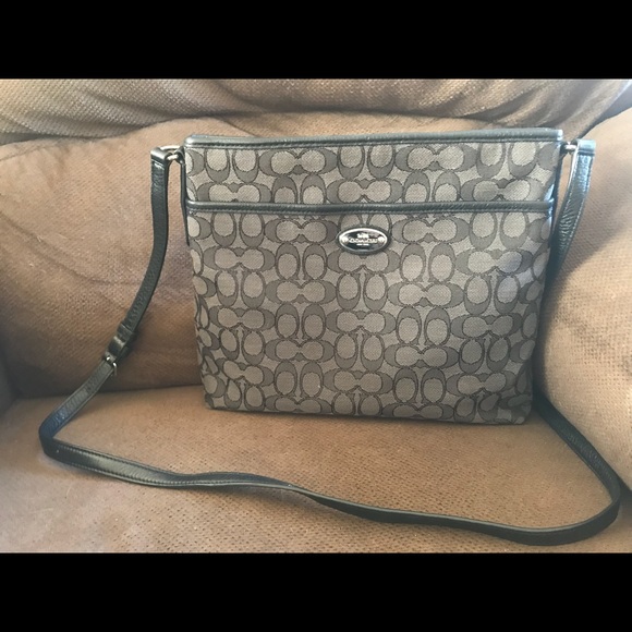 file crossbody in signature jacquard
